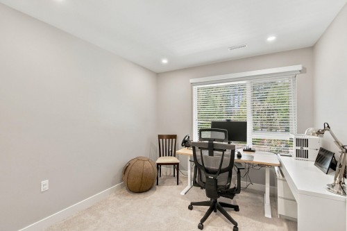 4682 Capilano Road, North Vancouver, BC 