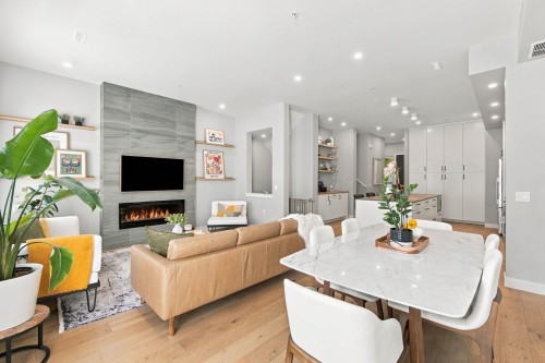 4682 Capilano Road, North Vancouver, BC 
