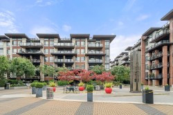 412-719 3rd Street W North Vancouver, BC V7M 0E7