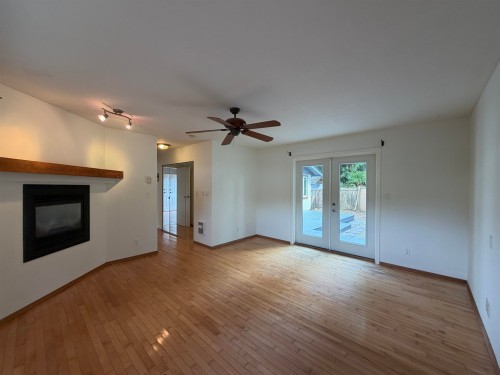 817 Mountainview Drive, Gibsons, BC 
