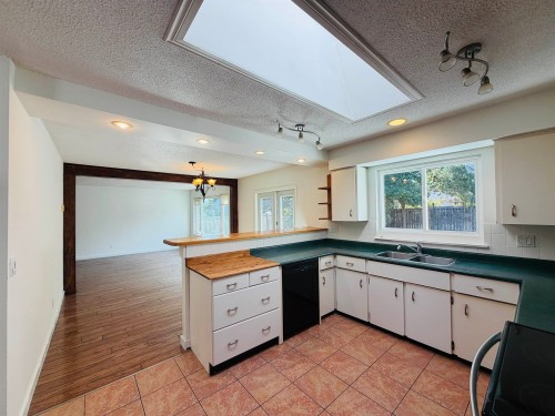 817 Mountainview Drive, Gibsons, BC 