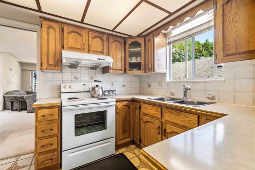 2168 27Th Avenue E, Vancouver, BC 