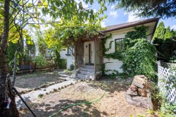 4605 Rupert Street Vancouver, BC V5R 2J4