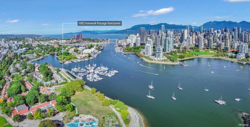 1002 Ironwork Passage, Vancouver, BC 