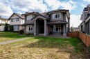 449 16Th Street E, North Vancouver, BC 
