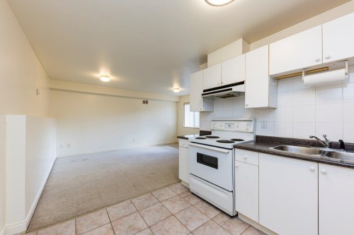 449 16Th Street E, North Vancouver, BC 
