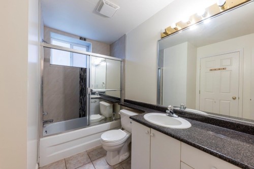 449 16Th Street E, North Vancouver, BC 