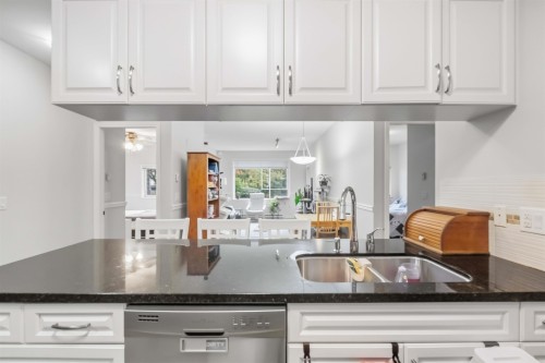 107-11935 Burnett Street, Maple Ridge, BC 