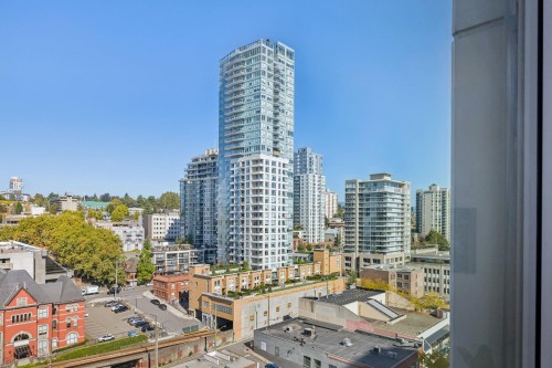 1704-668 Columbia Street, New Westminster, BC 