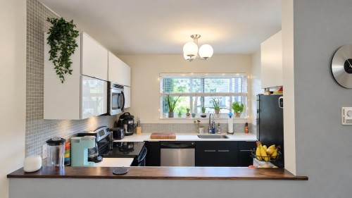 3352 Vincent Street, Port Coquitlam, BC 