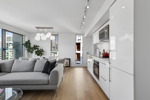 1808-999 Seymour Street, Vancouver, BC 
