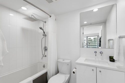 1808-999 Seymour Street, Vancouver, BC 