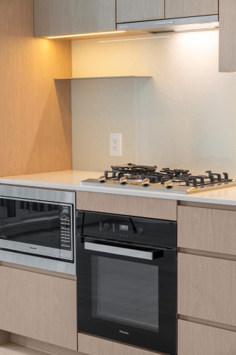 1XX-5212 Cambie Street , Vancouver, BC V5Z 2Z7 5