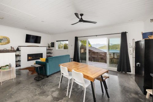 588 North Fletcher Road, Gibsons, BC 