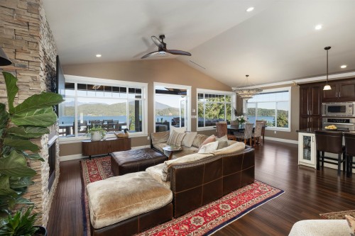588 North Fletcher Road, Gibsons, BC 