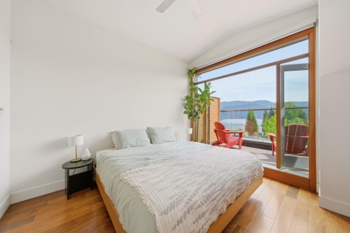 2222 Caledonia Avenue, North Vancouver, BC 