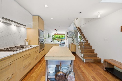 2222 Caledonia Avenue, North Vancouver, BC 