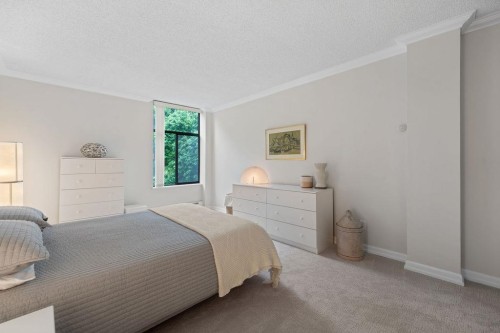 305-4101 Yew Street, Vancouver, BC 