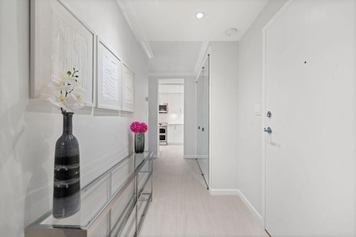 305-4101 Yew Street, Vancouver, BC 