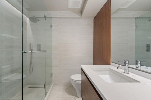 305-4101 Yew Street, Vancouver, BC 