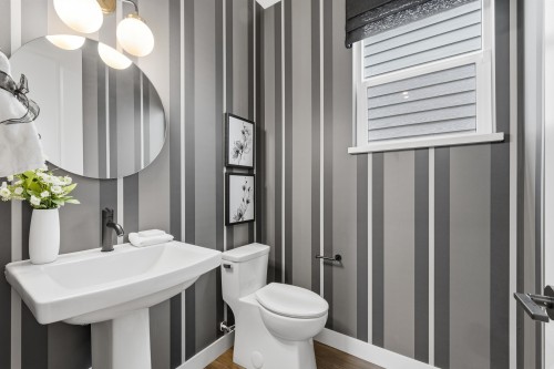 23387 Seymour Avenue, Maple Ridge, BC 