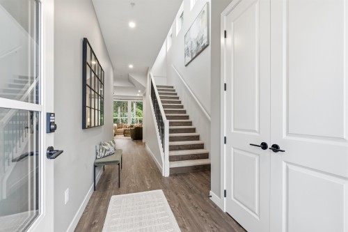 23387 Seymour Avenue, Maple Ridge, BC 