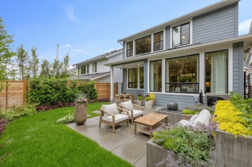 23387 Seymour Avenue, Maple Ridge, BC 