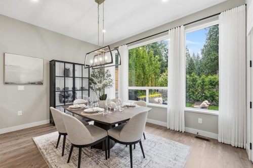 23387 Seymour Avenue, Maple Ridge, BC 
