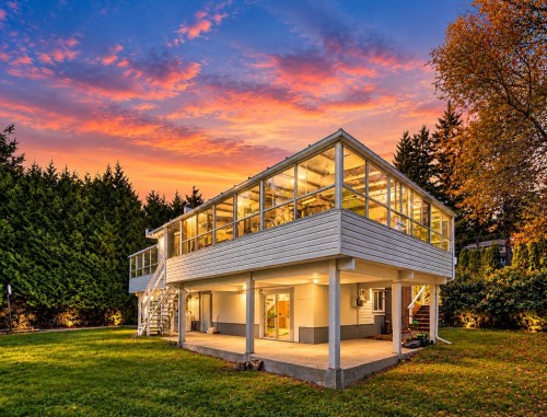 4380 Woodcrest Road, West Vancouver, BC 