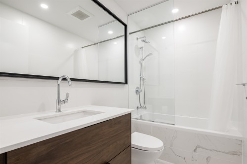 1005-4711 Hazel Street, Burnaby, BC 