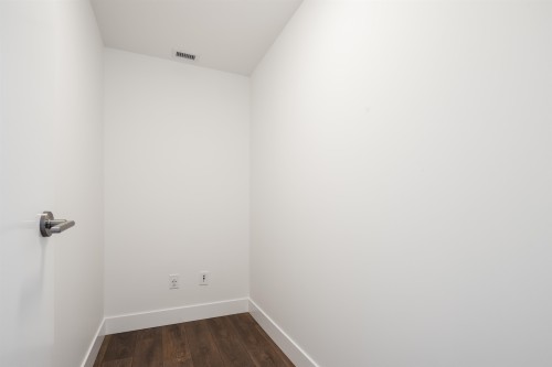 1005-4711 Hazel Street, Burnaby, BC 