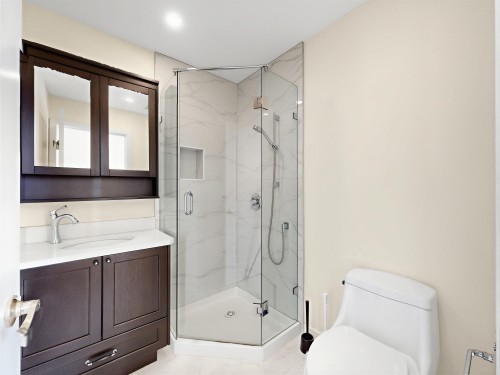 1803-6233 Katsura Street, Richmond, BC 