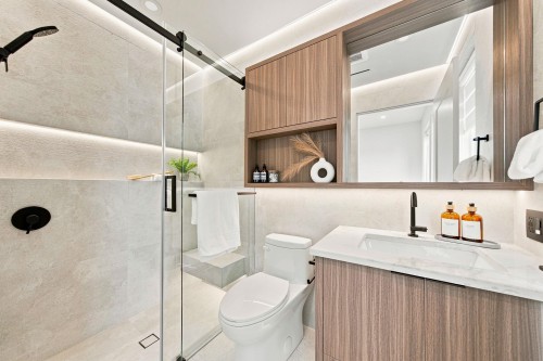 2-648 E 23Rd Avenue, Vancouver, BC 