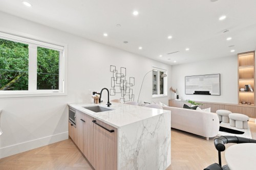 646 E 23Rd Avenue, Vancouver, BC 