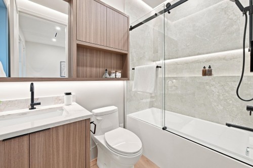 646 E 23Rd Avenue, Vancouver, BC 
