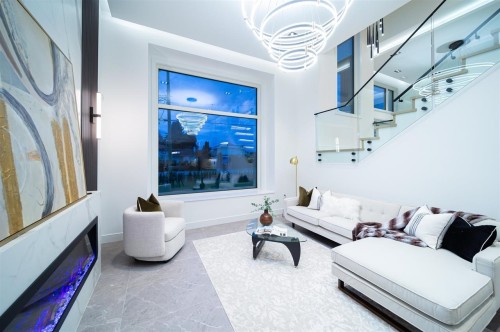 9240 Saunders Road, Richmond, BC 