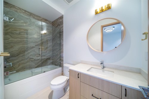 9240 Saunders Road, Richmond, BC 