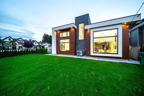 9240 Saunders Road, Richmond, BC 