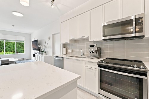 411-828 Gauthier Avenue, Coquitlam, BC 