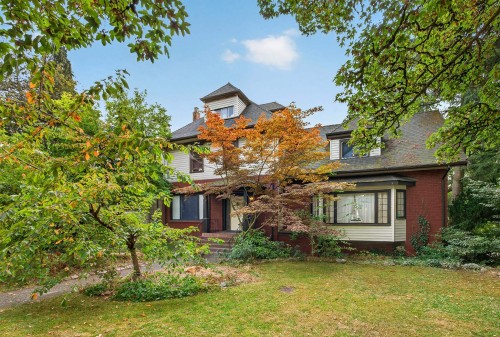 118 Queens Avenue, New Westminster, BC 