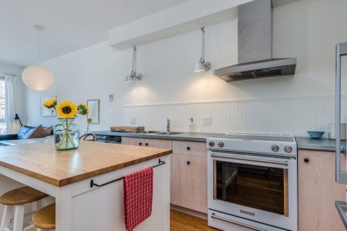 208-205 10Th Avenue E, Vancouver, BC 