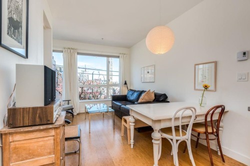 208-205 10Th Avenue E, Vancouver, BC 
