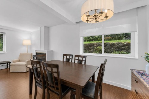 1-1420 Chesterfield Avenue, North Vancouver, BC 