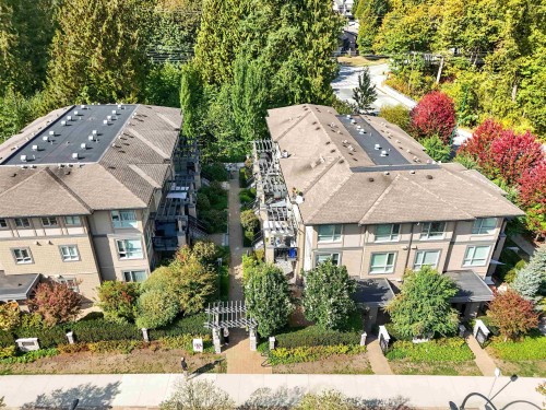 3-3201 Noel Drive, Burnaby, BC 