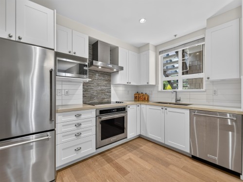 3-3201 Noel Drive, Burnaby, BC 