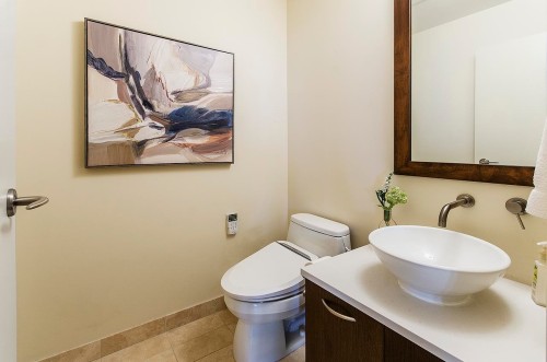 801-3335 Cypress Place, West Vancouver, BC 