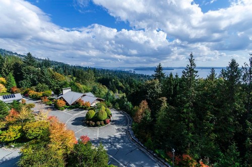 801-3335 Cypress Place, West Vancouver, BC 