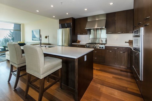 801-3335 Cypress Place, West Vancouver, BC 