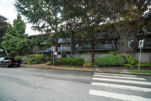 208-1425 Cypress Street, Vancouver, BC 