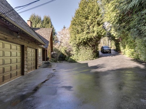 3904 Westridge Avenue, West Vancouver, BC 